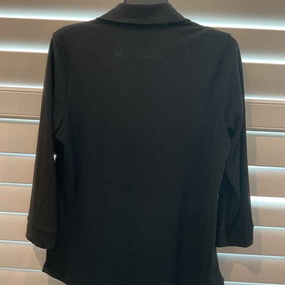 Beacon Black Button-Down Women's Lightweight Cardigan - Picture 6 of 9